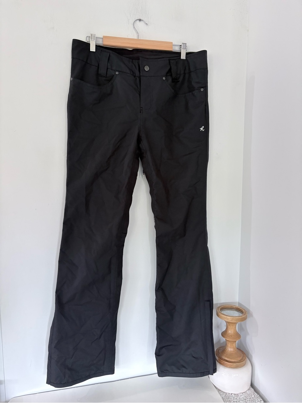 HOLDEN Skinny Fit Ski Snowboard Pants Men L Black Waterproof Winter Classics EUC